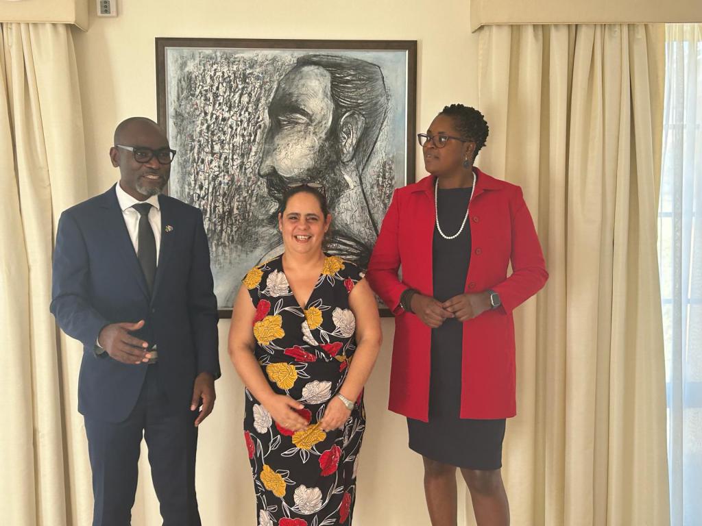 Ambassador of Cuba receives her Zambian counterpart CUBADIPLOMATICA