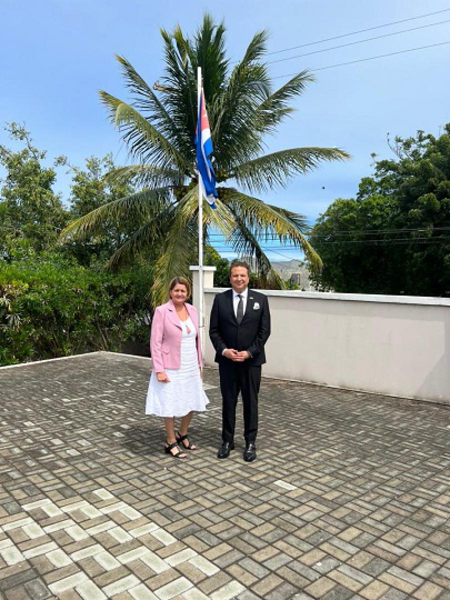 Recibe embajadora de Cuba en Antigua a embajador de Egipto
