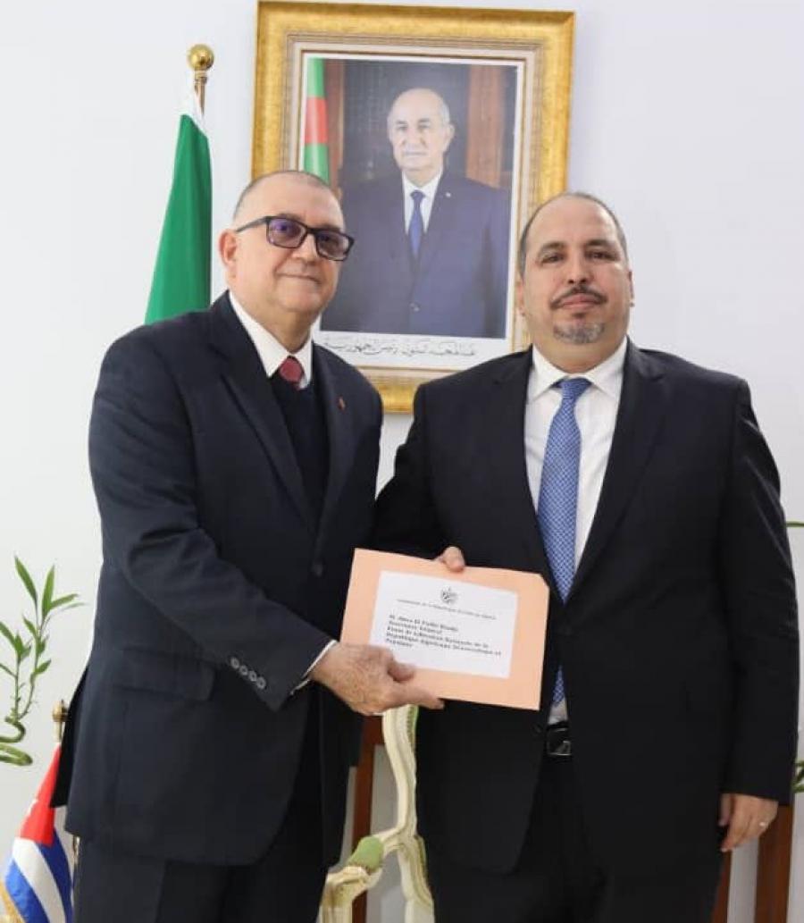Sostiene Embajador de Cuba en Argelia encuentro con Secretario General del partido Frente de Liberación Nacional