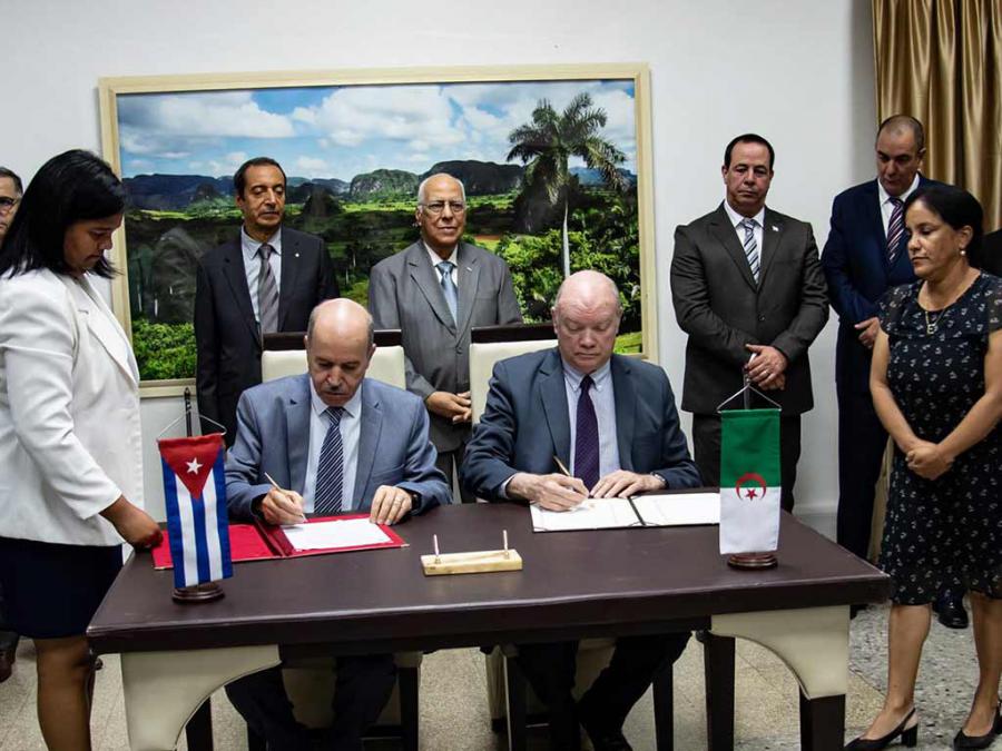 Cuba y Argelia profundizan relaciones de colaboración