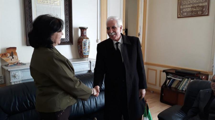 Embajadora de Cuba visita emblemático diario argelino "El Moudjahid"