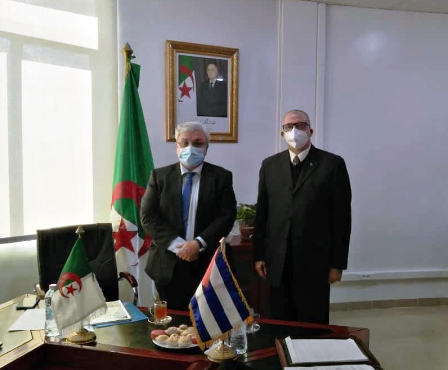 Embajador de Cuba sostiene encuentro con ministro argelino de la Industria Farmacéutica Embajador de Cuba sostiene encuentro con ministro argelino de la Industria Farmacéutica