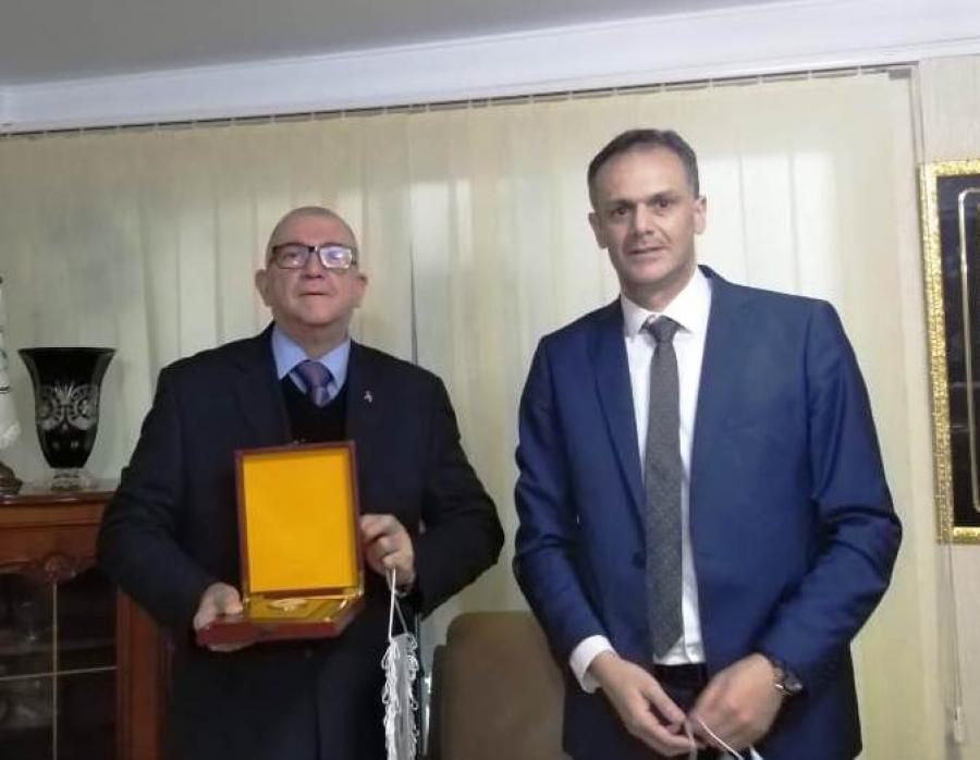 Recibe Presidente del Comité Olímpico y Deportivo Argelino a Embajador de Cuba
