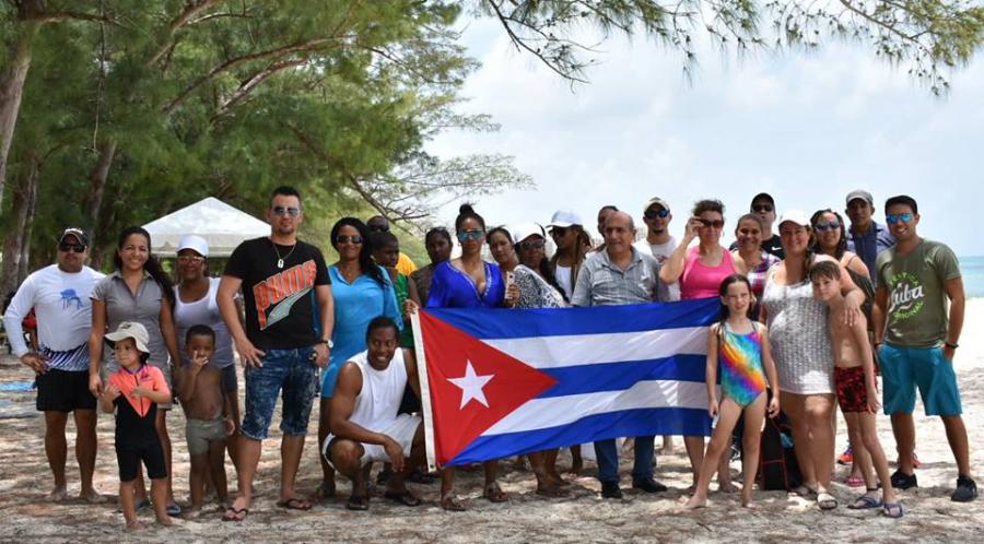 Celebran en Las Bahamas el 65 Aniversario del Asalto a los Cuarteles Moncada y Carlos Manuel de Céspedes