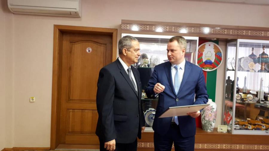 Recibió el Ministro de Industria de Belarús al Embajador de Cuba