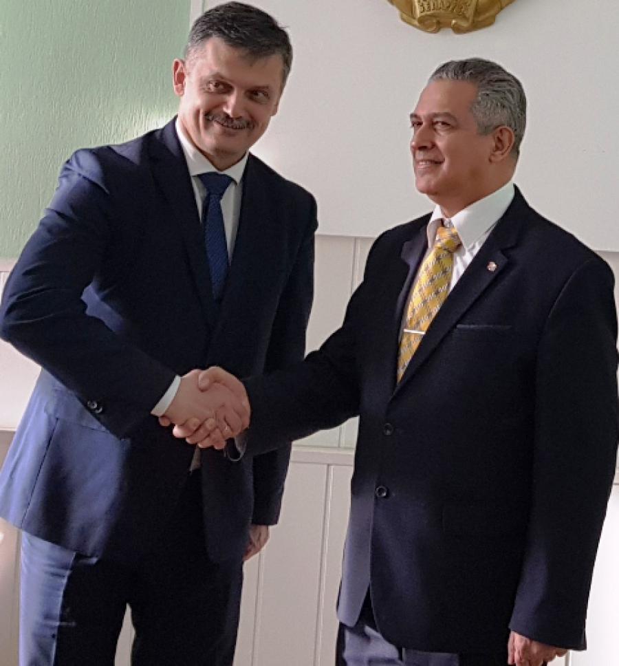 Extender la colaboración en deporte y turismo entre Cuba y Belarús 