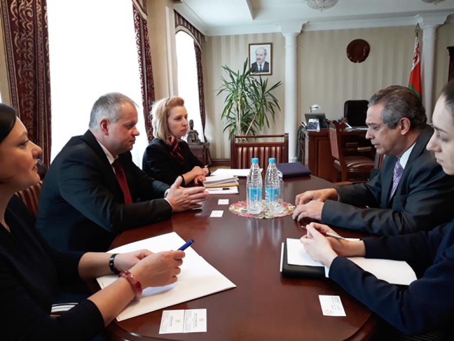 Recibe Ministro de Cultura de Belarús a Embajador de Cuba