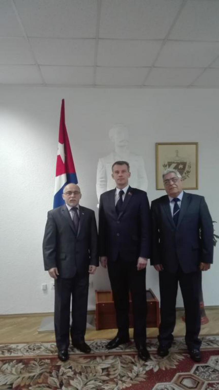 Encuentro con el Jefe del Grupo de Trabajo de la Asamblea Nacional de la República de Belarús para la Cooperación con el Parlamento de la República de Cuba.