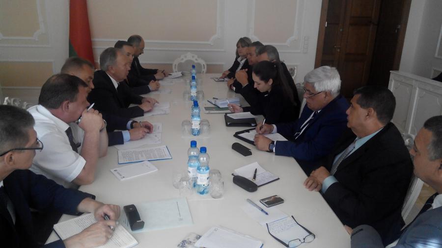Recibe vice Premier de Belarús a Ministro de la Agricultura de Cuba