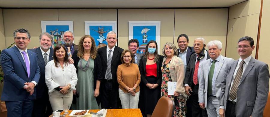 Parlamentarios de Brasil rechazan el bloqueo y repudian la exclusión de Cuba de la Cumbre de las Américas