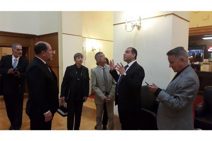 Visita embajadora de Cuba Parlamento de Bulgaria.