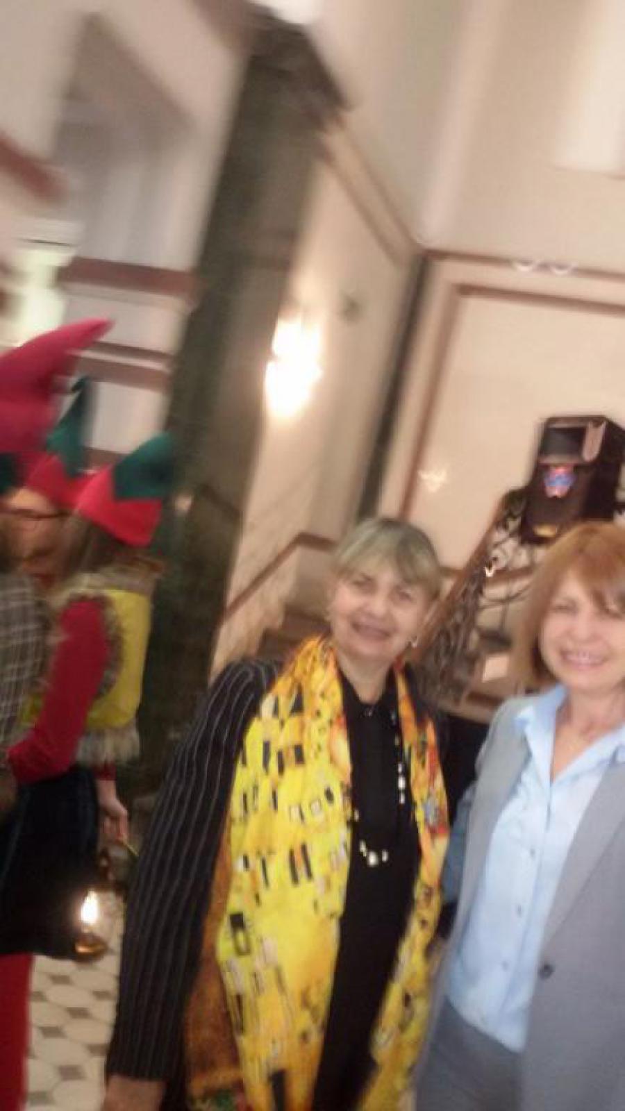 Embajadora de Cuba sostiene encuentro con la Alcaldesa de Sofía.