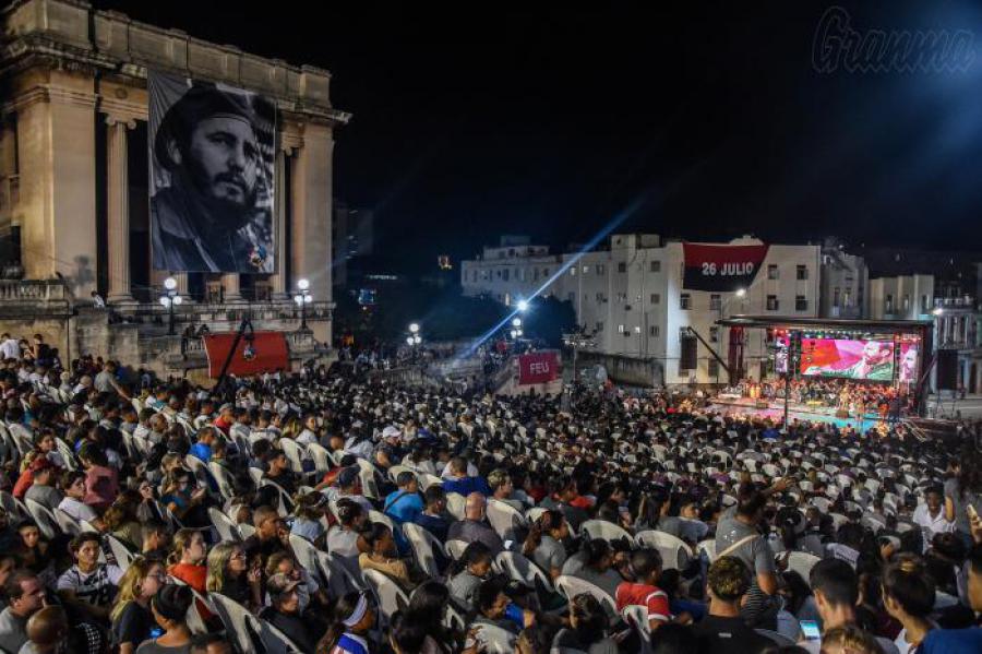 Diario búlgaro "Barricada" publica extensa crónica en homenaje a Fidel.
