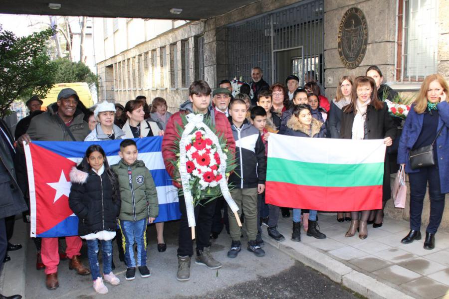 Rinden homenaje en Bulgaria a José Martí, en el 167 Aniversario de su Natalicio.