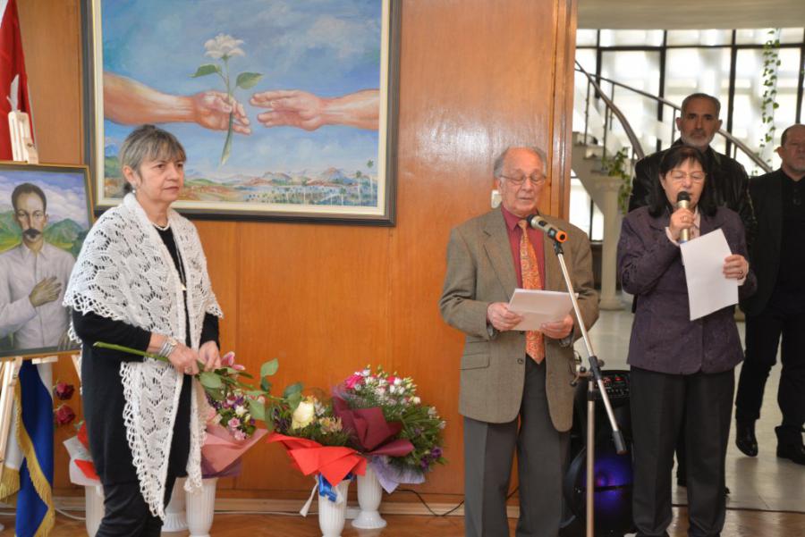 Intelectuales búlgaros rinden homenaje a José Martí en el 167 Aniversario de su Natalicio.