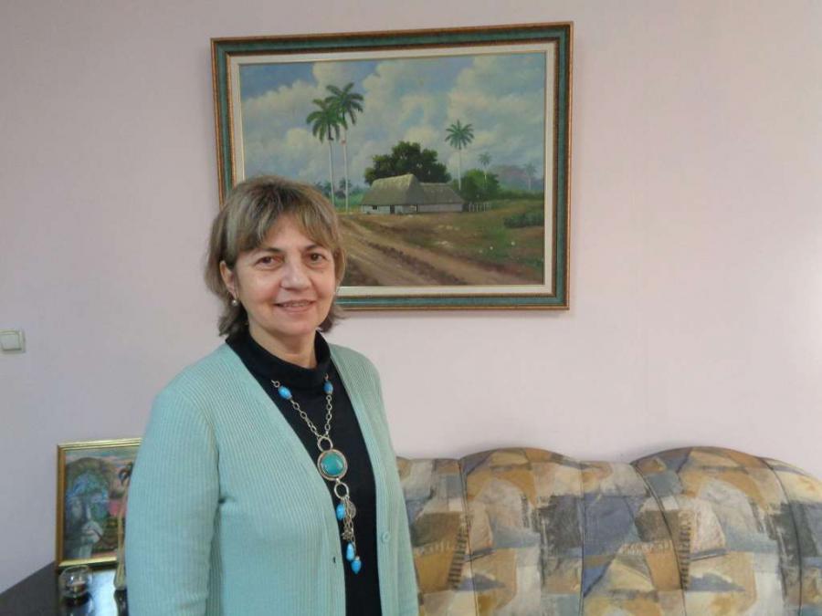 Diario Barricada publica entrevista con la Embajadora cubana.