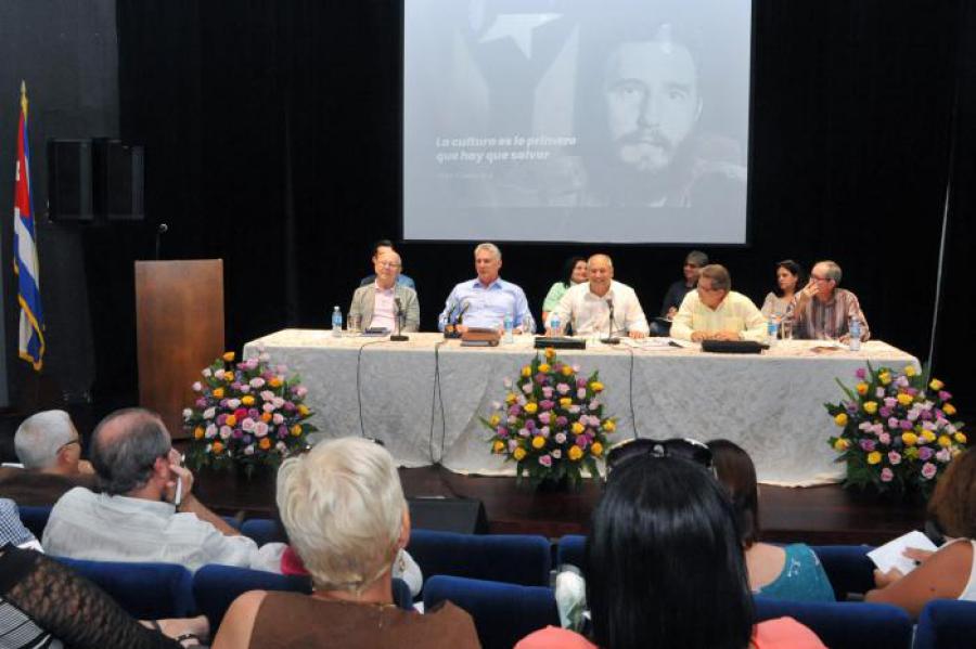 La lucha de hoy es cultural y transita por las ideas.