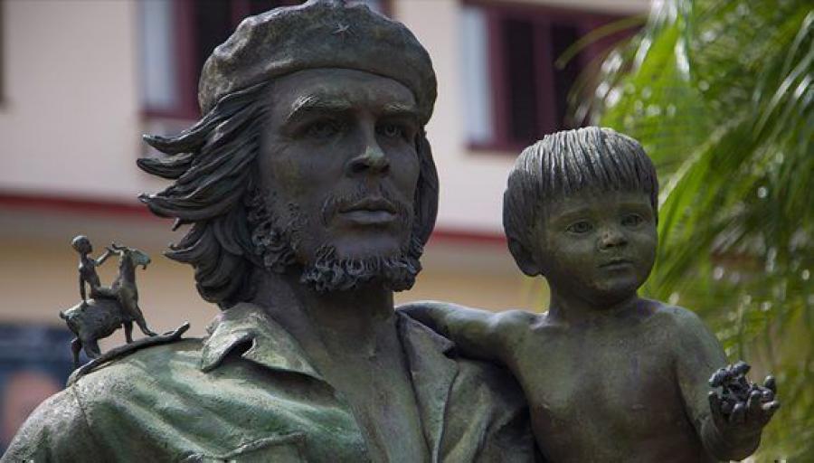 "Santa Clara: la ciudad del Ché Guevara y de la Revolución Cubana". Así se titula el artículo publicado este martes 1ro de Enero de 2019, en el diario Barricada, de la Asociación de Periodistas Hispanohablantes de Bulgaria.