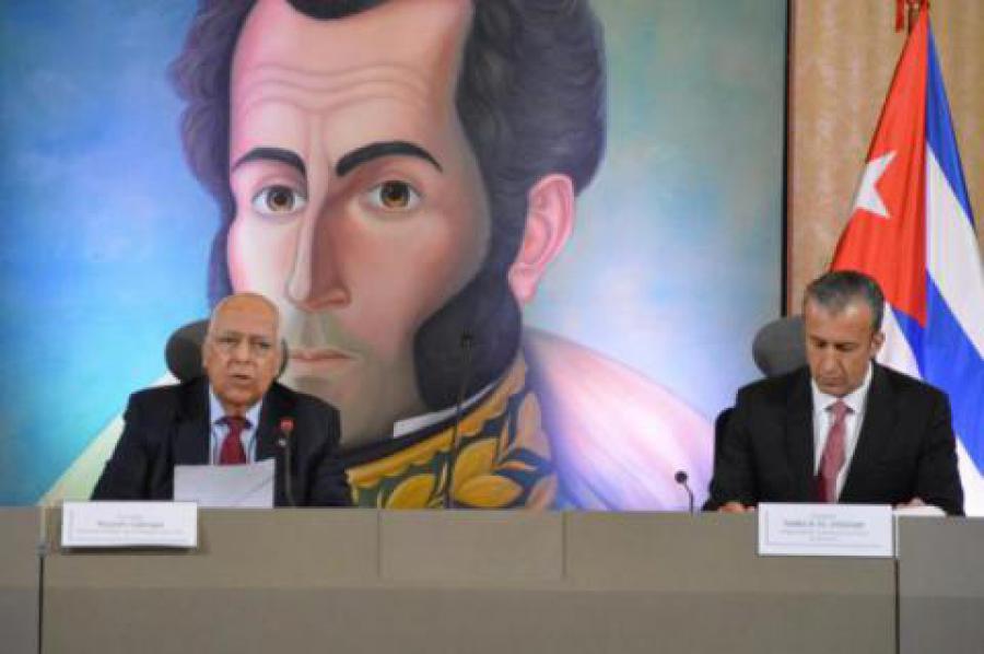 Veinte años después, Cuba y Venezuela siguen unidas y frente al mismo enemigo.