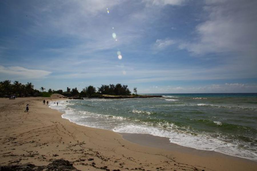La plage de Tarará est d'une grande beauté naturelle. Photo : Enrique González (Enro)/ Cubadebate.