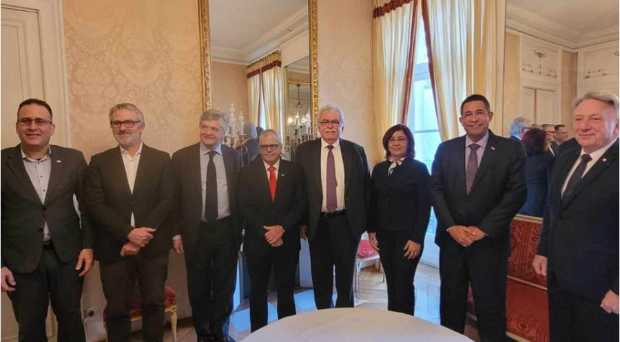  Des députés français rejettent le blocus de Cuba et son intensification