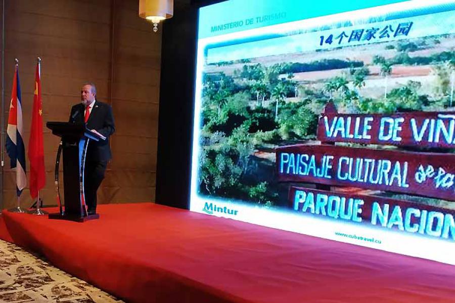 Cuba y agencia china Ctrip firman acuerdo de promoción turística (+Fotos)