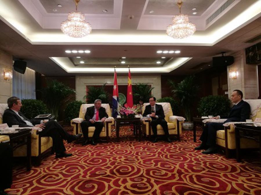 古巴与中国重申双边工会间关系的战略性和特殊性