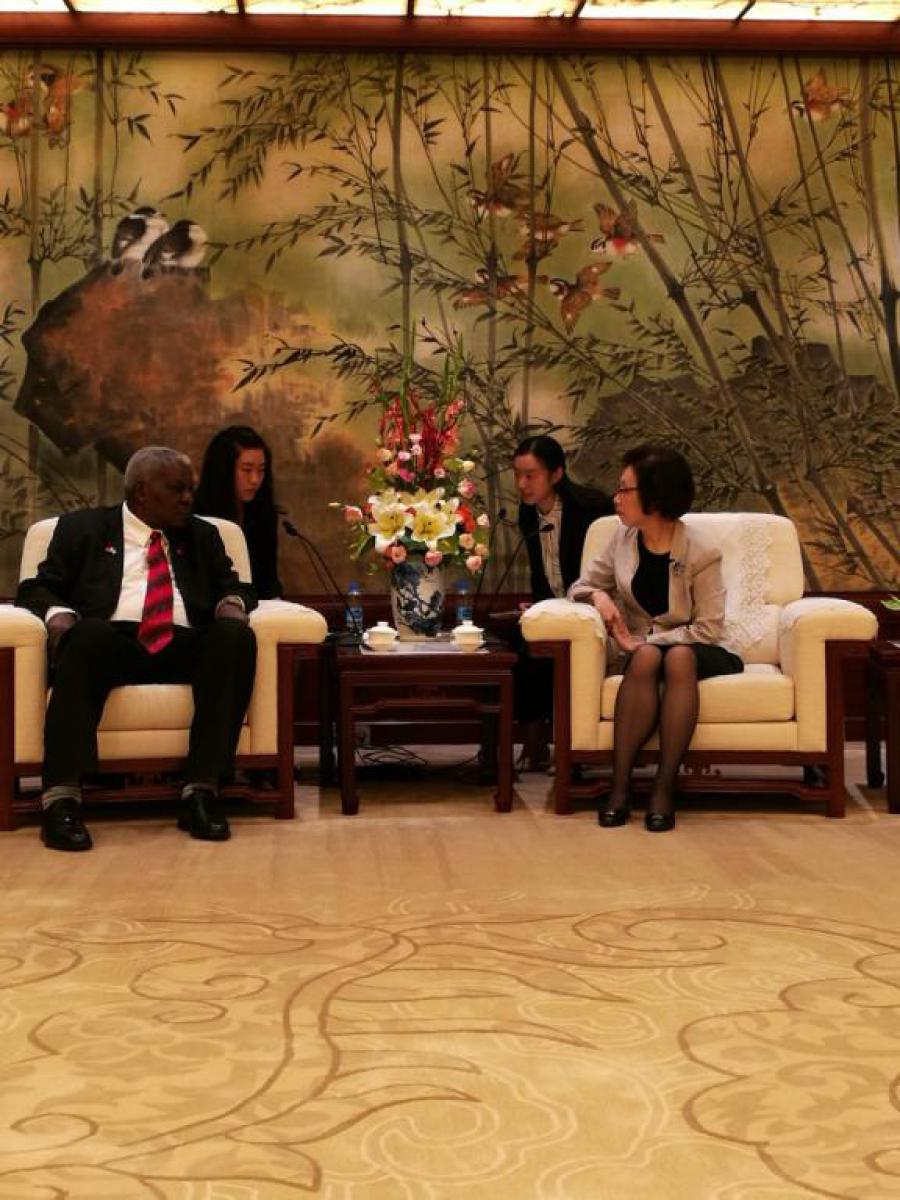 Programa cumplimentado por Presidente de Parlamento cubano en Shanghai refuerza los vínculos de amistad con la municipalidad.