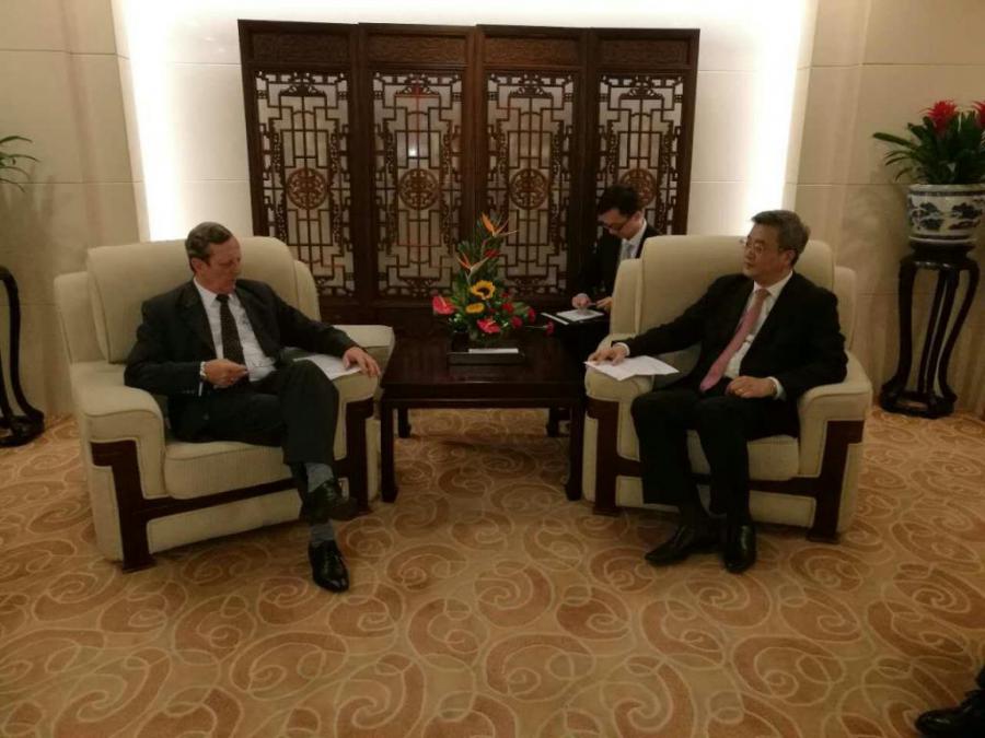 Fortalece la Embajada de Cuba sus vínculos con el Departamento de América Latina y el Caribe de la Cancilleria china.