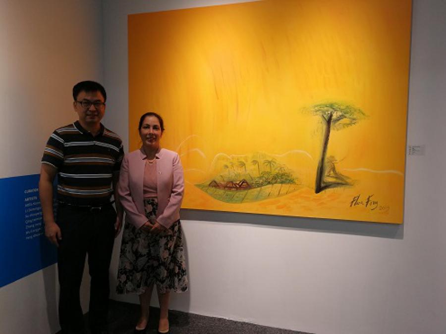 古巴艺术家邝美云和李·冯作品代表古巴参展北京国际设计周