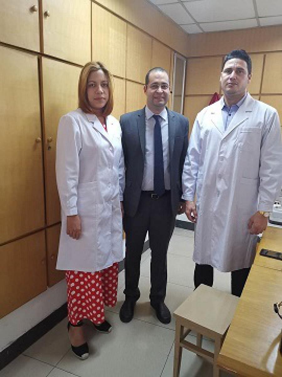 古巴共和国驻上海总领事在宝应县与古巴医疗合作者进行会面