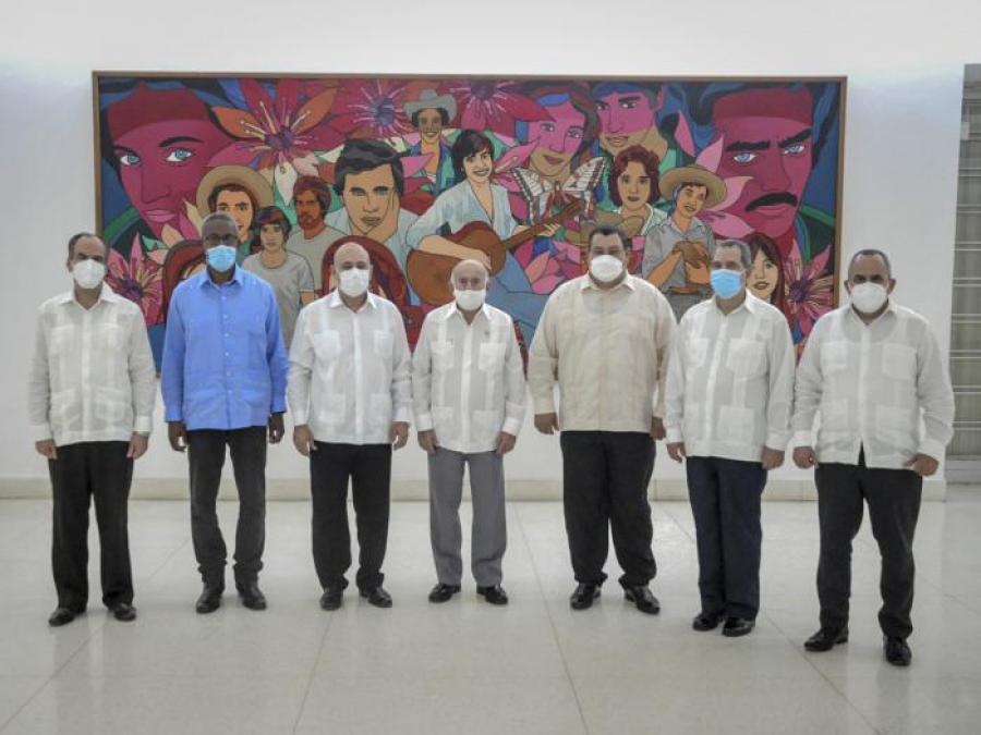 Este viernes se realizó el acto oficial de entrega y recepción de cargos de los miembros del Secretariado del Comité Central del Partido.