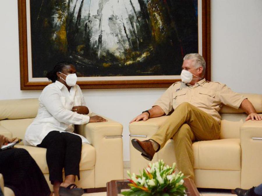 En un intercambio amistoso, Gail informó la decisión de organizar nuevamente este año la Caravana de la Amistad EE. UU.-Cuba, cuyos participantes continuarán expresando su invariable solidaridad con el pueblo cubano frente a las acciones agresivas del gobierno estadounidense.