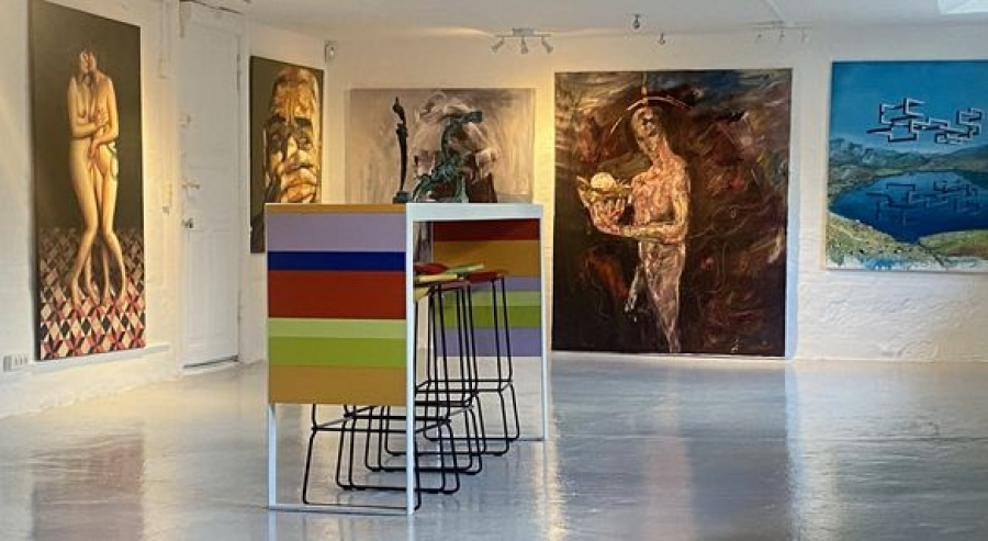 Visita el Embajador de Cuba la Galería “Sapere Aude” de Copenhague 