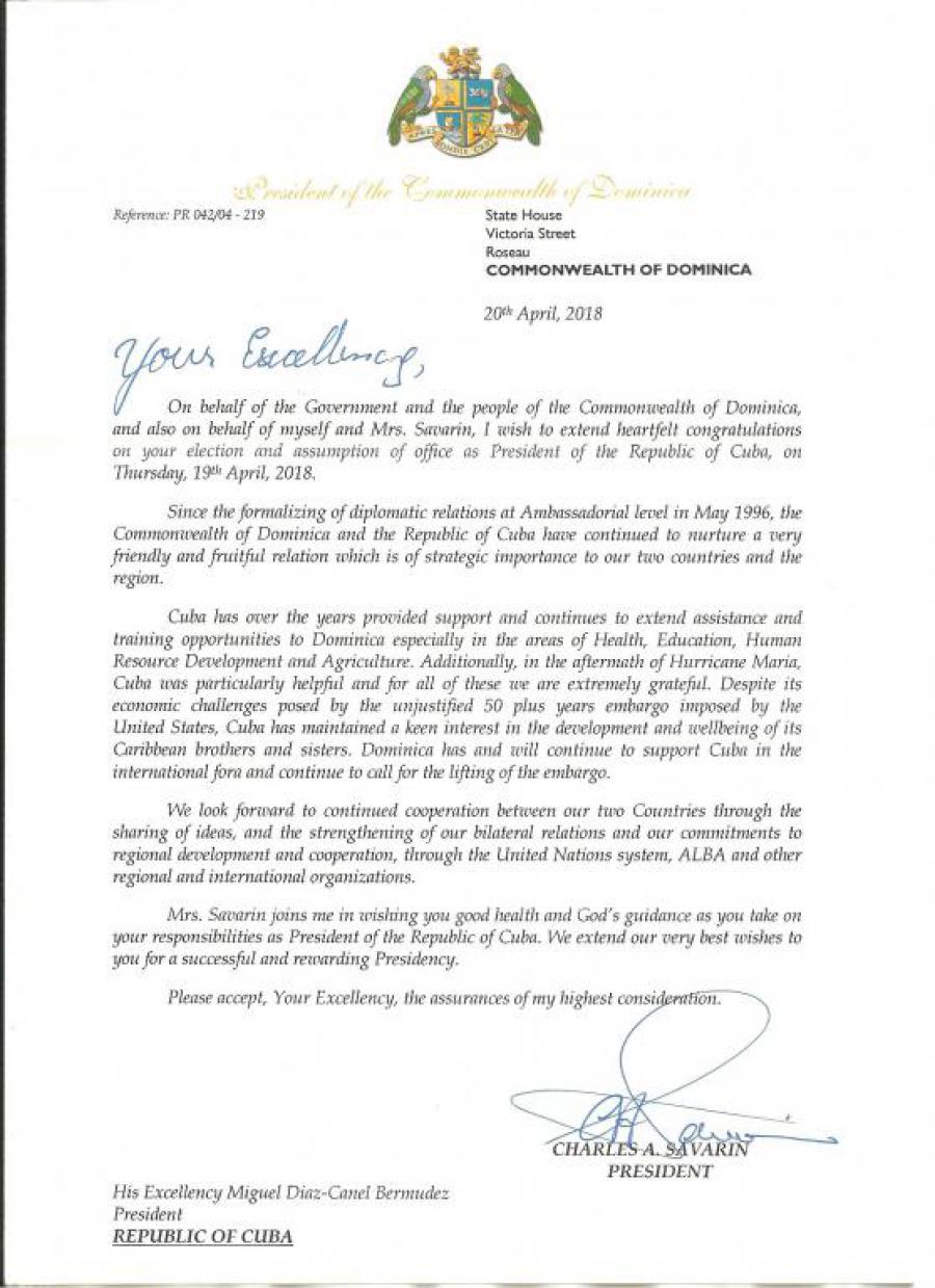 Presidente de la Mancomunidad de Dominica, S.E. Charles Savarin, felicita a Miguel Mario Díaz-Canel Bermúdez por su elección como Presidente de la República de Cuba.