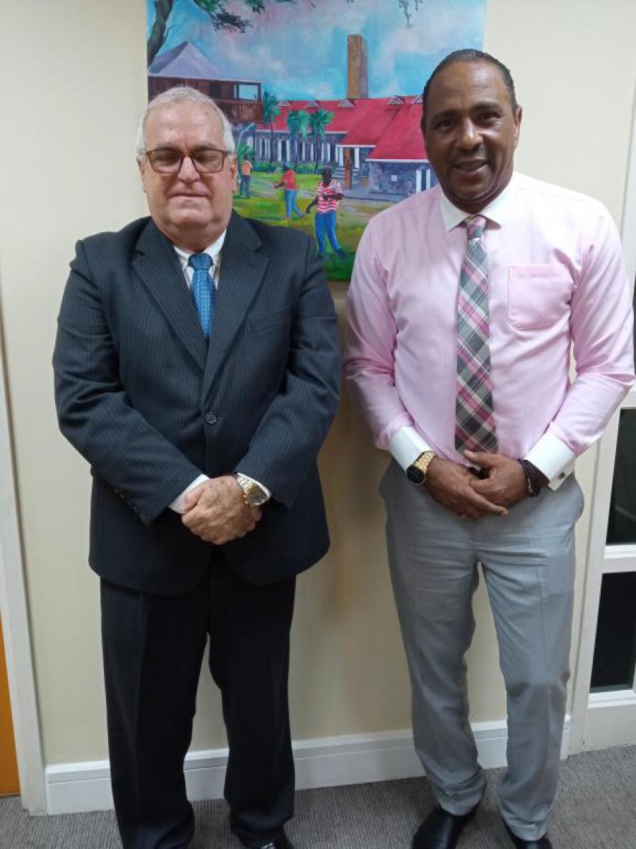 Dominica's foreign affairs minister condemns the US blockade against Cuba.