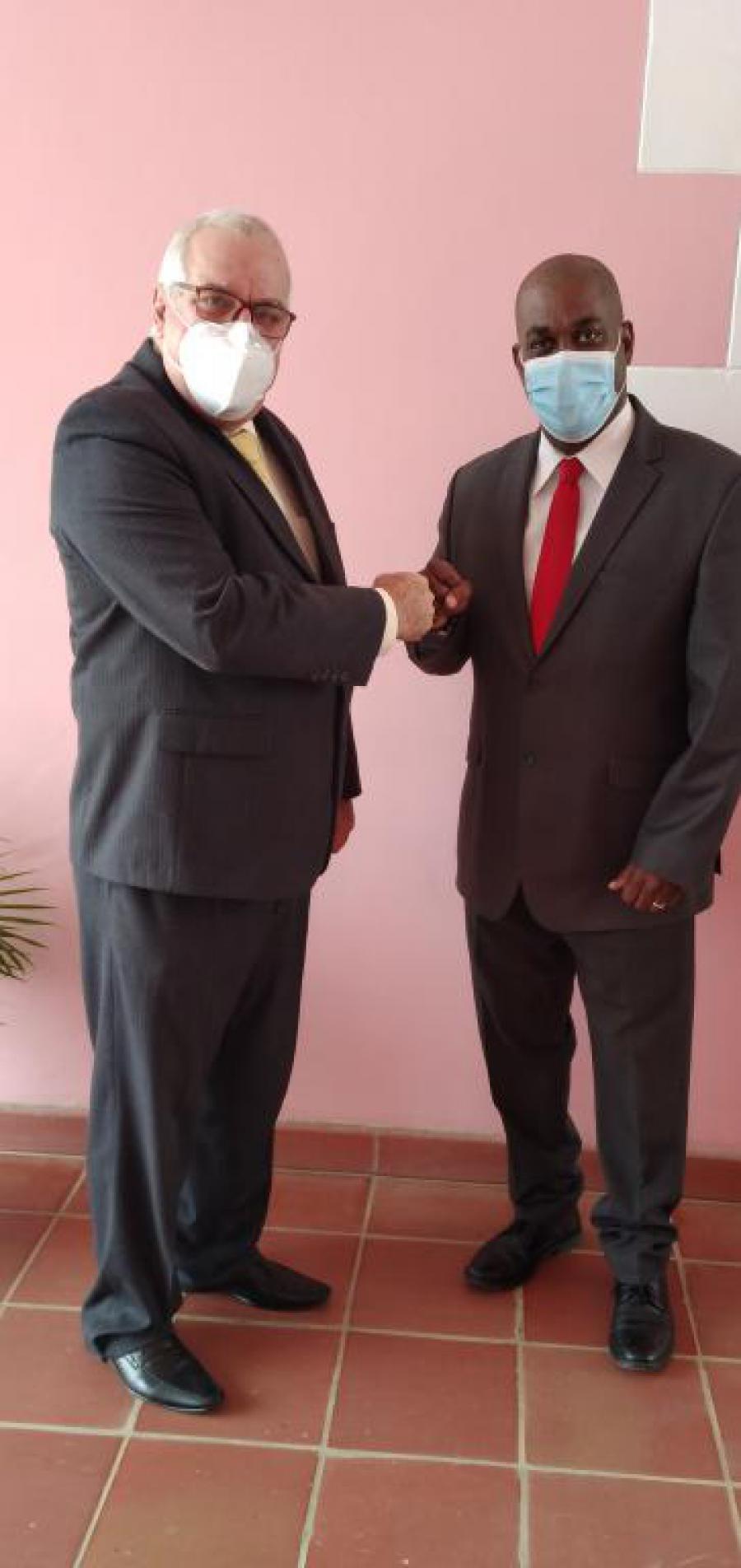 Presidente de la Cámara de la Asamblea de Dominica condena el bloqueo del gobierno de EE.UU. contra Cuba.