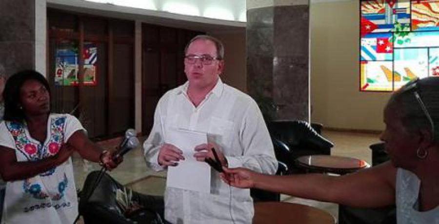 Declaraciones de denuncia de Eugenio Martínez Enríquez, director general de América Latina y el Caribe del MINREX. 