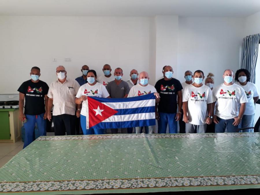 Conmemora Brigada Henry Reeve en Dominica natalicio del Comandante en Jefe Fidel Castro Ruz.