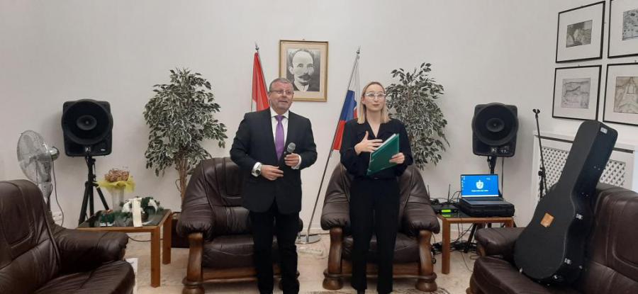  Actividad político-cultural en la Embajada de Cuba en Eslovaquia al concluir otro año de lucha y victorias de la política exterior cubana