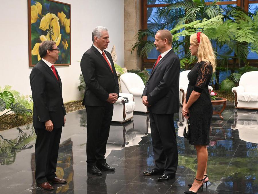 Recibe Presidente de la República de Cuba las Cartas Credenciales del Embajador de Eslovaquia