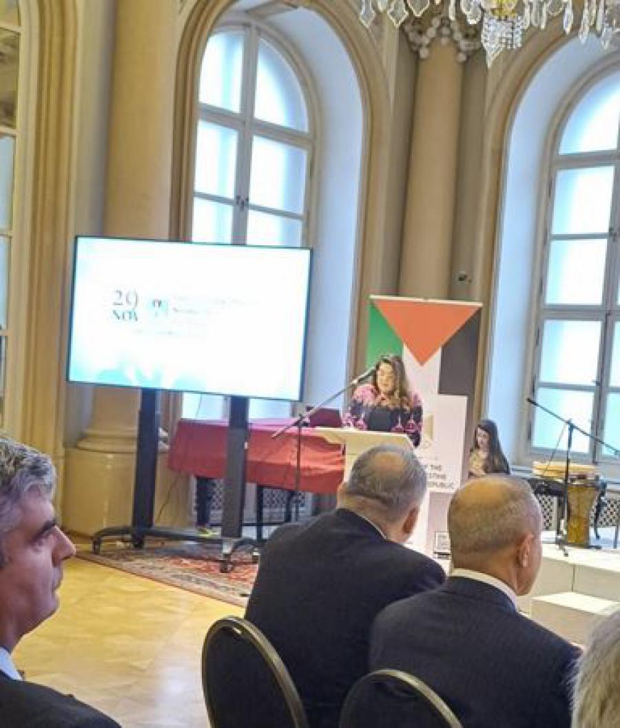Embajador cubano asiste a exhibición cultural y recepción en conmemoración del Día Internacional de Solidaridad con el Pueblo Palestino.