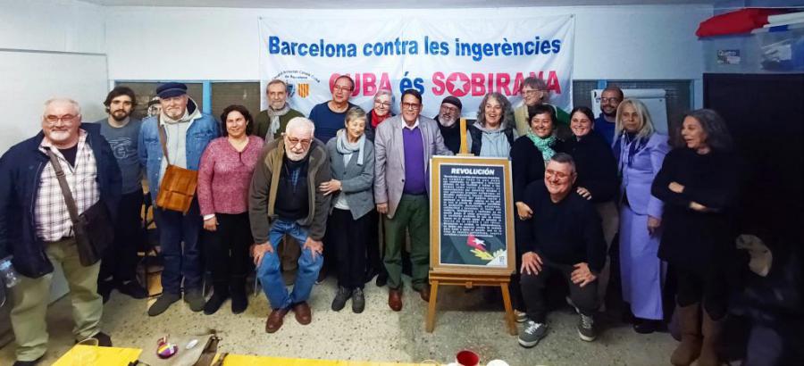 Miembros de la Agrupación Solidaria con Cuba “Amistad: Cuba – Barcelona” ratificaron su amor a la Isla y apoyo a la Revolución cubana