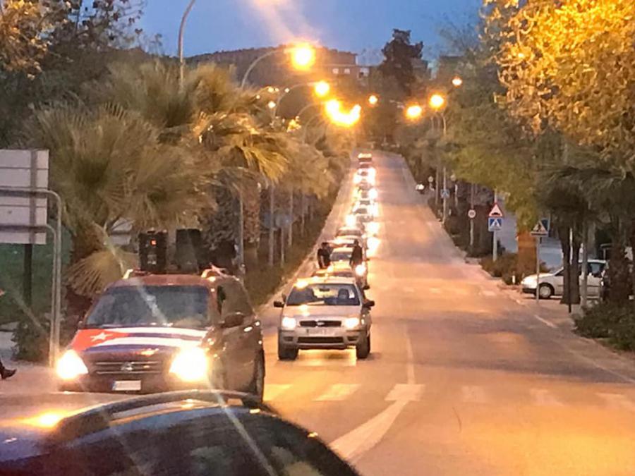 Efectuada caravana de autos contra el bloqueo estadounidense en Morón de la Frontera