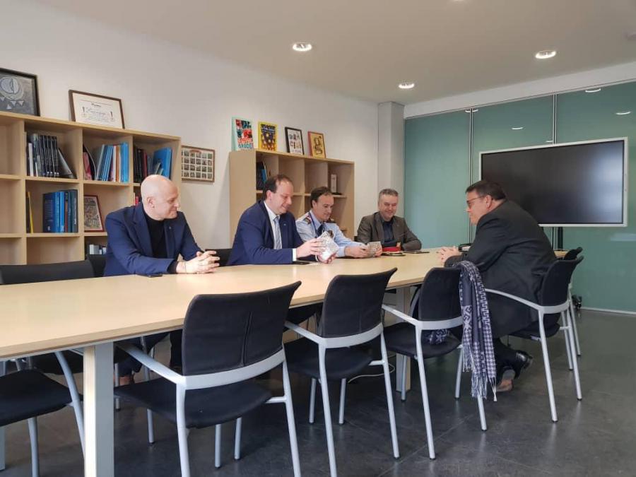 Sostiene cordial encuentro con la Jefatura de los Mossos d' Esquadra de la Generalitat de Cataluña