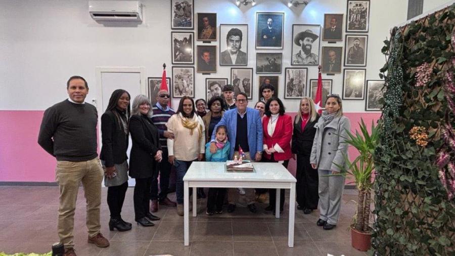 El colectivo del Consulado General de Cuba en Barcelona celebra el 66º Aniversario del Triunfo de la Revolución