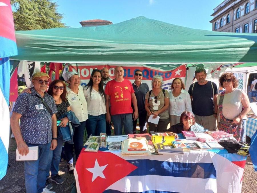 Solidaridad con Cuba presente en el Día de Galicia