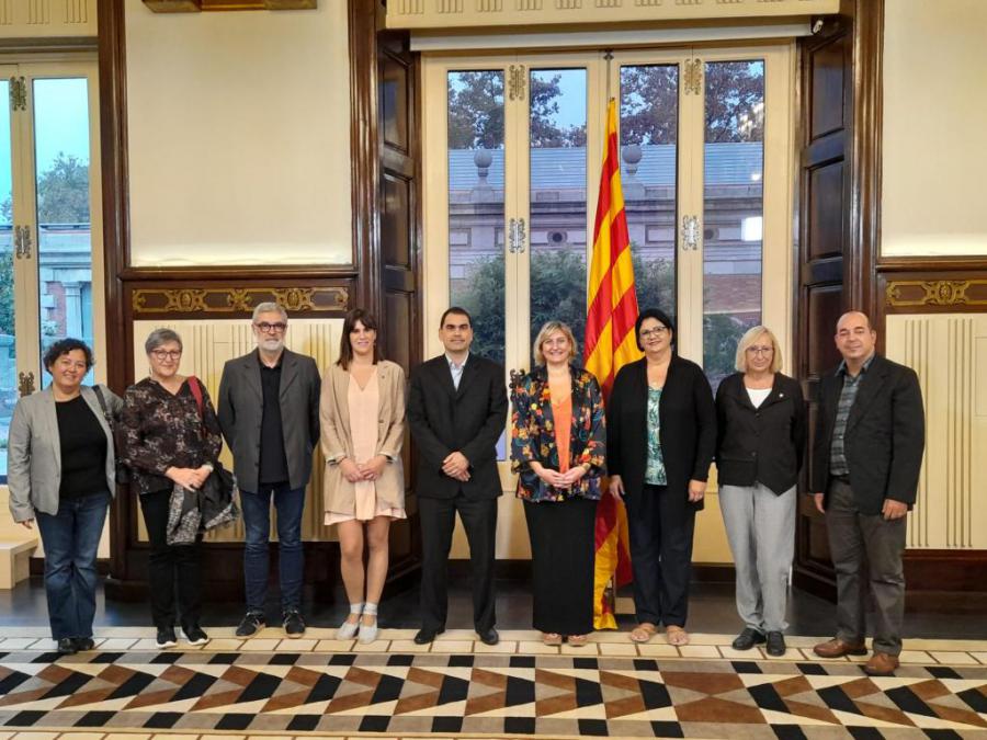 Presidenta del Parlamento de Cataluña recibe a representantes del Instituto Cubano de Amistad con los Pueblos