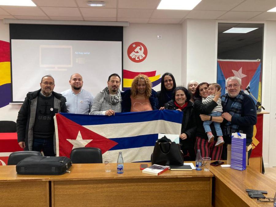Visita Cónsul General de Cuba sede del Partido Comunista de Asturias
