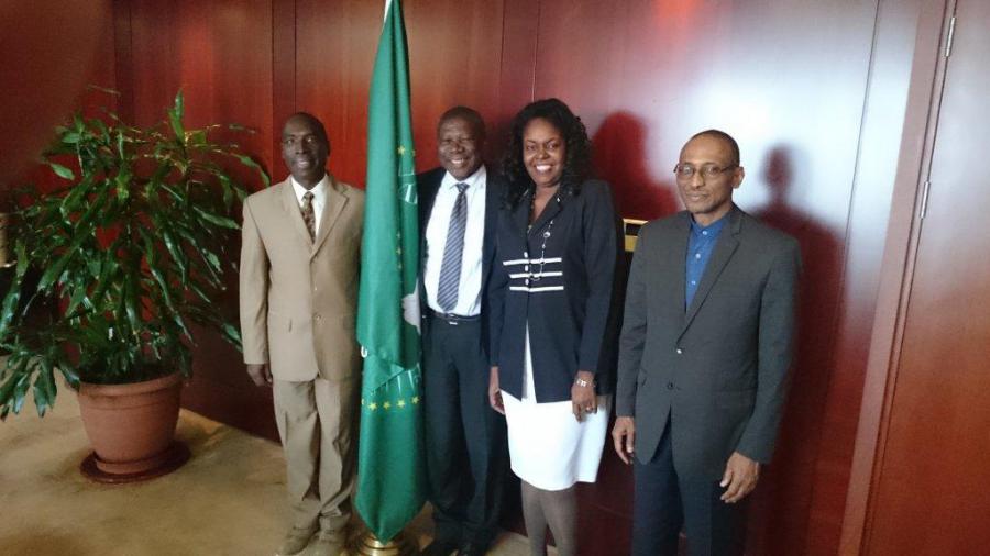 Vicepresidente de la Comisión de la Unión Africana recibe a nuevo Embajador cubano.